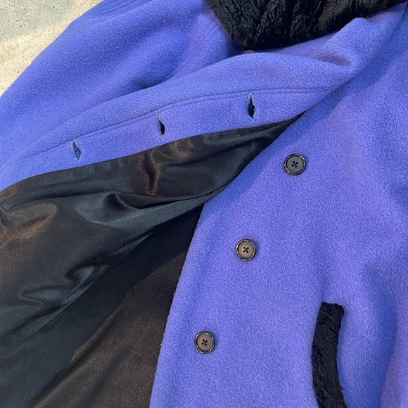 Todoruk Periwinkle Faux-Fur-Collar Wool Coat - Picture 4 of 11